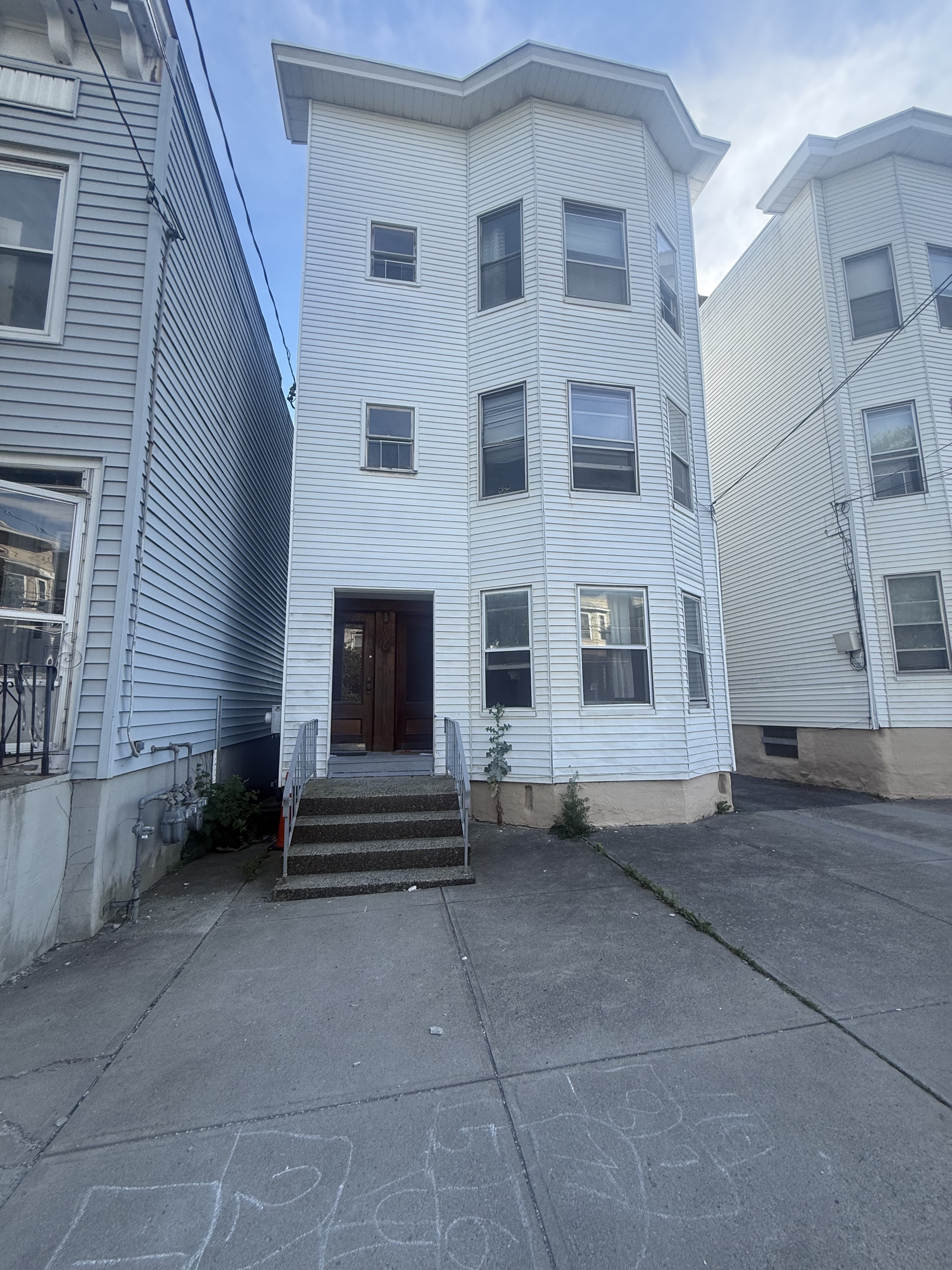 690 State Street - 1
