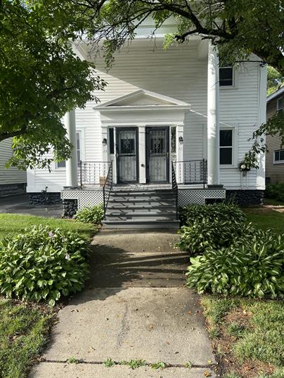 13 Lawn Avenue - 13