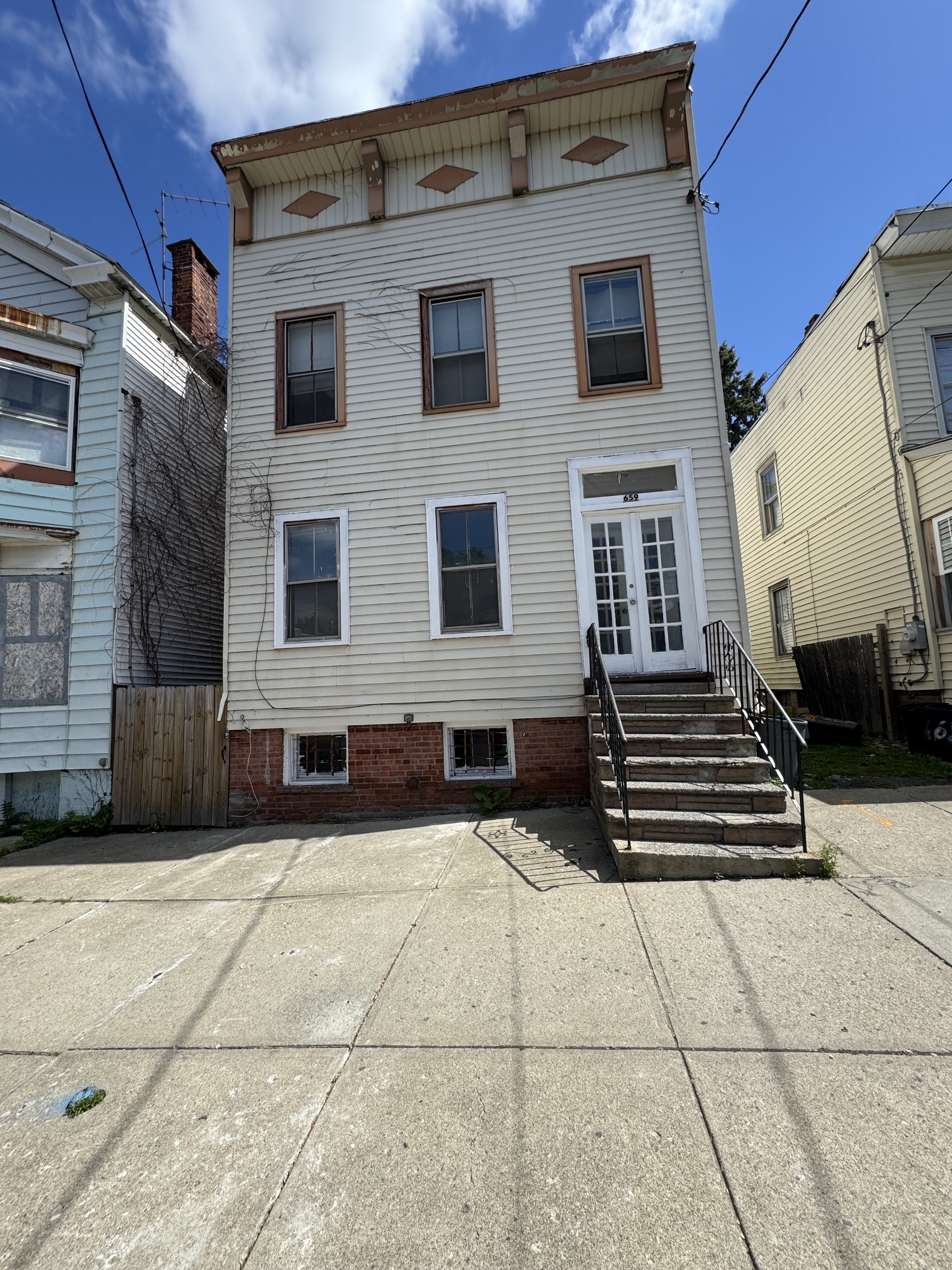 659 State Street - 1